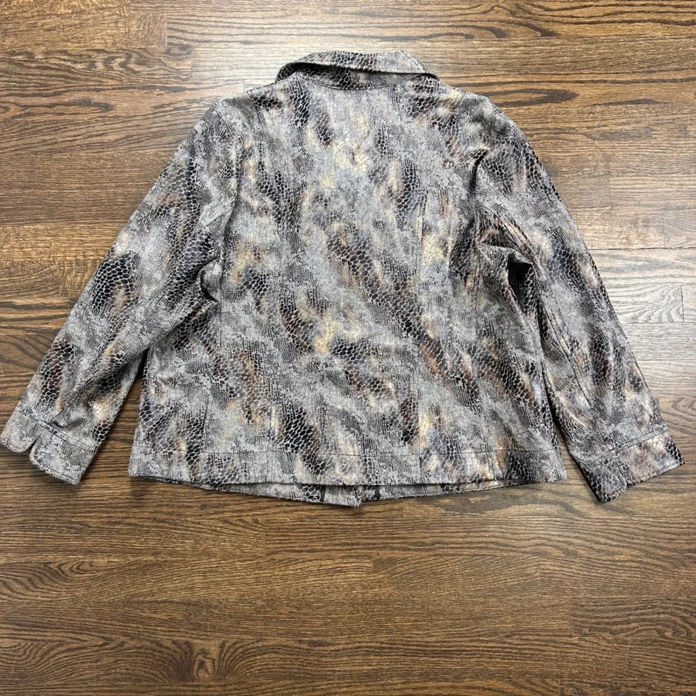 CJ Banks Jacket Womens 2X Snakeskin Print Metallic Button Front Grey Gold Pocket
